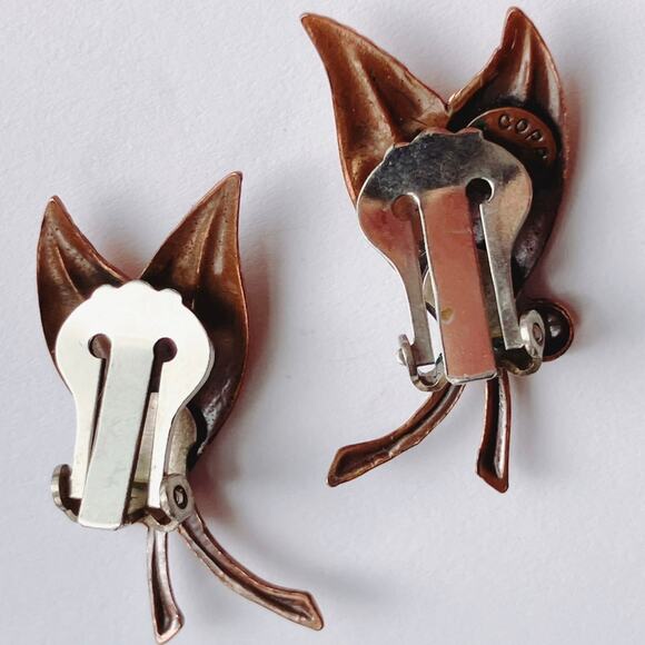 VTG Clip On Earrings Signed Copper Bell 1950s Leaf Figural Mid Century Jewelry - Picture 8 of 10